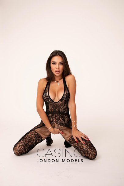 Alba | Busty London Escort | CLM