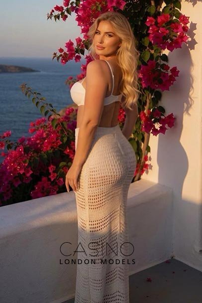 Hana | open minded  high class London Escort 
