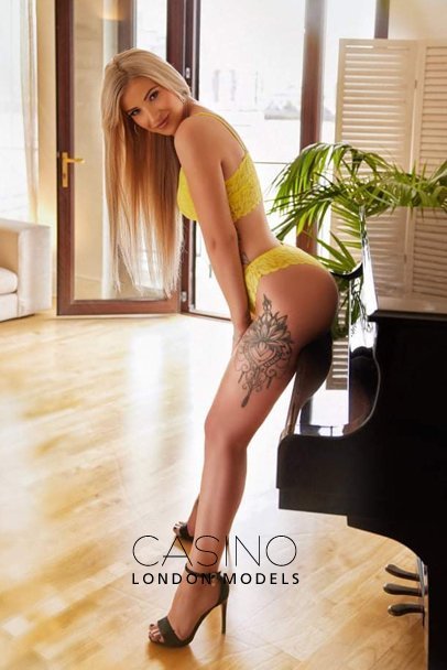 cheap london escorts busty blonde girl OTAVIA