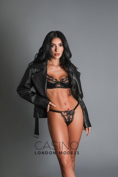london escort services slim GFE dinner date MAYLA