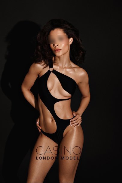 Lice | Latina Escort London | CLM
