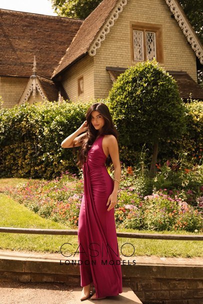 Anna | Petite Latina Escort London | CLM