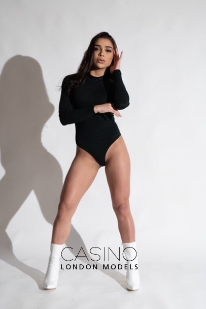 elite escorts international petite young busty Andaluzia