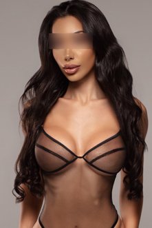  high class London escort busty arabic ZEINA