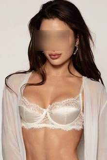 latin escorts london open minded hot blonde CELINNE